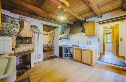 Velva Appartement | Bel appartement pour 4 personnes avec WIFI, TV, patio et parking