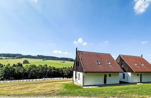 Ceska Metuje Maison | Maison de vacances privée avec WIFI, piscine, TV, patio, animaux admis, vue panoramique, parking