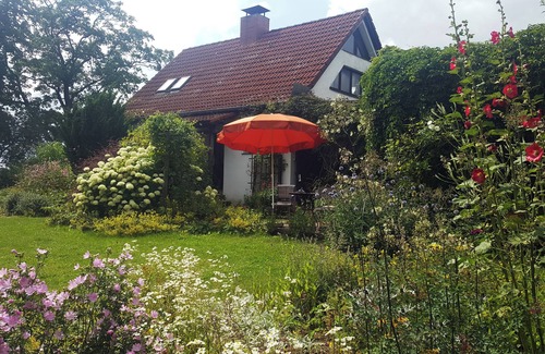 Lalendorf Maison | Belle maison et joli jardin