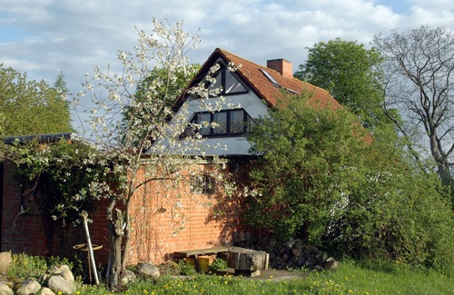 Lalendorf Maison | Belle maison et joli jardin