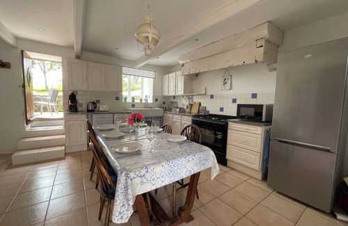 Montjoie-Saint-Martin Maison | Beautiful 3 bedroom barn conversion in a rural hamlet near Saint James Normandy