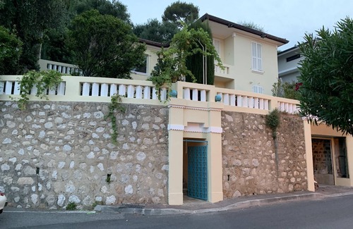 Saint-Jean-Cap-Ferrat Maison | Beautiful villa in Saint-Jean-Cap Ferrat with panoramic sea views.