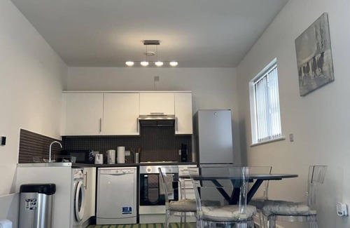 Tipton Appartement | Beautiful 1-Bed Apartment in Tipton