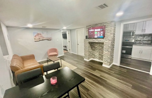 Newark Appartement | Beautiful 1 BR Apt Basment,35 min to NYC