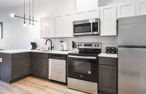 Elizabeth Appartement | Beautiful 1BR Next to EWR 9559