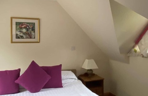 Portsonachan Maison | Beautiful 2 bed lodge with hot tub & sauna