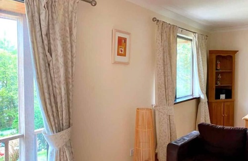 Portsonachan Maison | Beautiful 2 bed lodge with hot tub & sauna