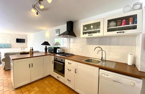 Baleyssagues Cottage | Beau 2 chambres, avec salle de bains, gîte, près de Duras, avec une vue imprenable
