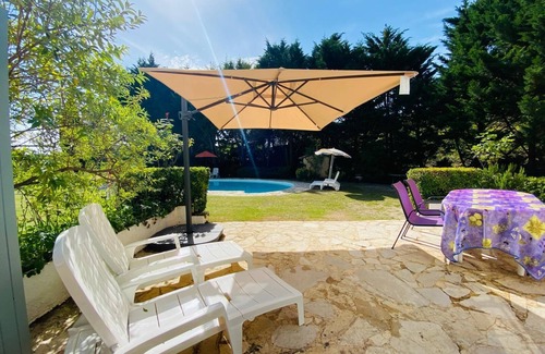 Baleyssagues Cottage | Beau 2 chambres, avec salle de bains, gîte, près de Duras, avec une vue imprenable