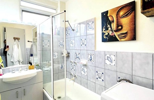 North Melbourne Appartement | Beautiful 2-bedroom apartment in leafy neighbourhood next to Melbourne Uni