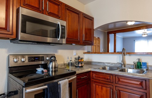 Utica Appartement | Beautiful 2 Bedroom Apt. With fast Wifi & Netflix