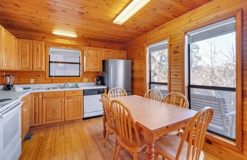 Celina Cabine | Beautiful 2-Bedroom Chalet .5 Miles from Dale Hollow Lake #4