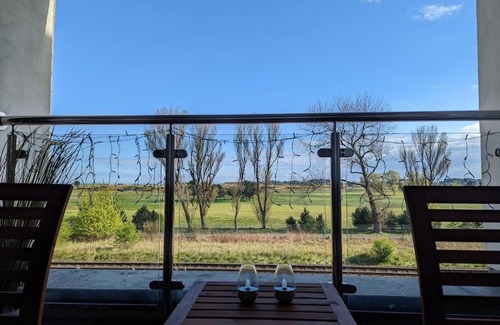 Carnoustie Appartement | Beautiful 2 bedroom flat overlooking golf course