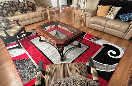 Ferguson Maison | Beautiful 2-bedroom house in awesome Ferguson .Mo with WiFi