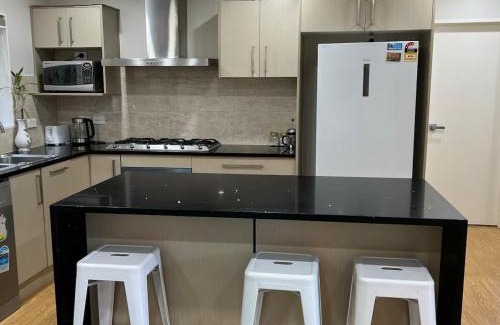 Manurewa Appartement | Beautiful 2 Bedroom Home