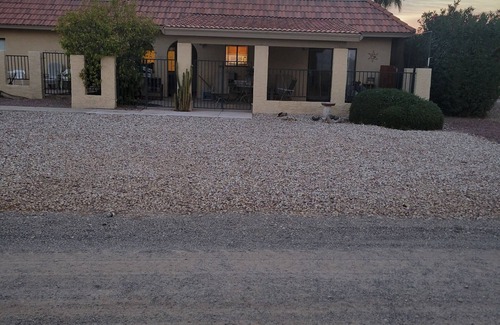 Eleven Mile Corner Copropriété | Beautiful 2-bedroom 2bath Remodeled Condo 1st fairway in Casa Grande 30-day min