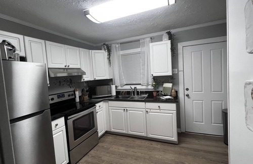 Jackson Maison | Beautiful 2 BR suite in the center of downtown Jackson.