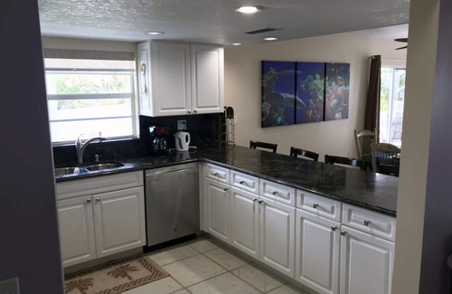 Cutthroat Harbor Estates Maison | Belle, 2100 pieds carrés 3/2 avec vue sur l'océan et accès facile à l'océan et au golfe.