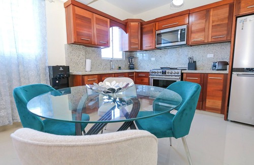 San Cristobal Appartement | Beautiful 2Bd/2bath apt W. AC, Garage & roof top