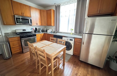 West Town Appartement | Beautiful 2BR apartment in vibrant West Town, close to FultonMarket and Downtown