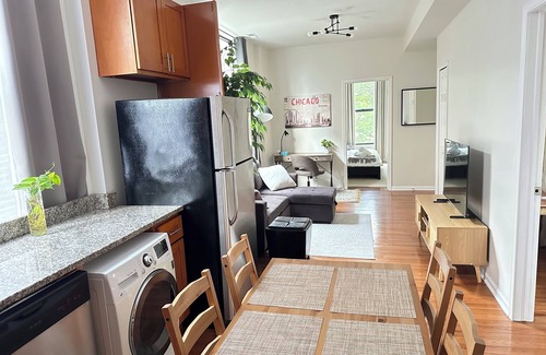 West Town Appartement | Beautiful 2BR apartment in vibrant West Town, close to FultonMarket and Downtown