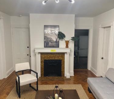 East Norwalk Appartement | Beautiful 2BR apt in Beach community, Close to Train and hwys! ONLY 1 hr to NYC!