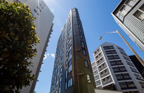 Newton Maison | Beautiful Two Bedroom Apartment Next To Myers Park