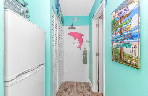 Myrtle Beach Copropriété | Beautiful 2nd Floor Oceanfront Studio w/King Bed! Landmark 229