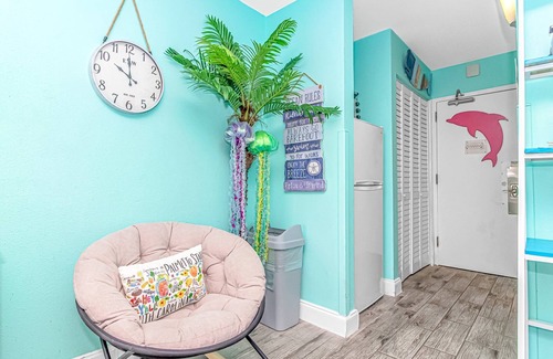 Myrtle Beach Copropriété | Beautiful 2nd Floor Oceanfront Studio w/King Bed! Landmark 229