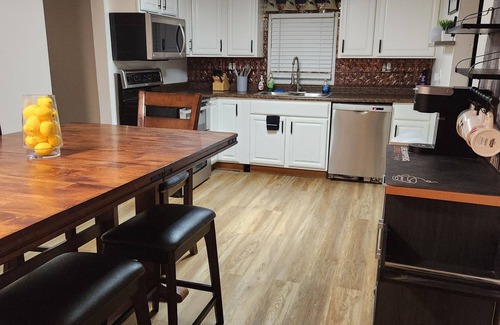Wintersville Maison | Beautiful 3-bd Country Smart Home with Private surroundings in Steubenville