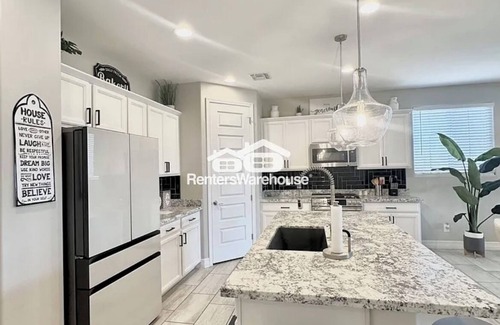 Tolleson Maison | Beautiful 3 bed 3 bath house in awesome community w/ Mountain Views & much more
