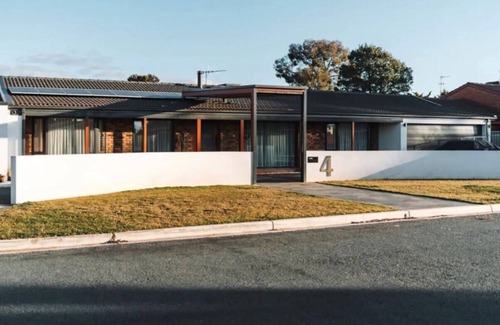 Queanbeyan West Maison | Beautiful 3 bedroom family home