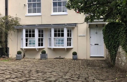 Midhurst Maison | Superbe cottage design de 3 chambres