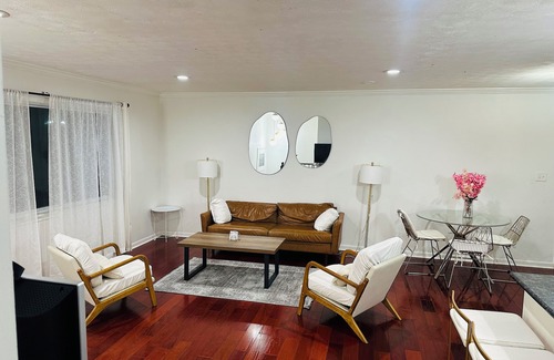 Capitol Heights Maison | Beautiful 3-bedroom home in Capitol Heights