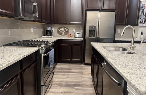 Parker Maison | Beautiful 3 Bedroom 2 and a half bath home in Parker. Sleeps 8