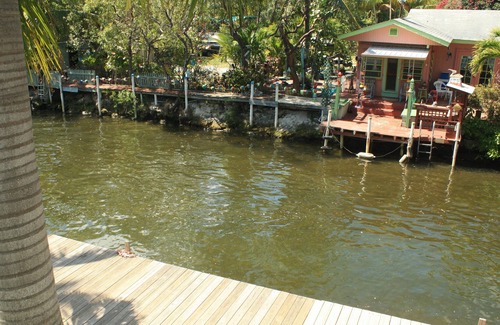 Breezeswept Beach Estates Maison | Beautiful 3 bedroom 2 bath canal front home with excellent boating!!