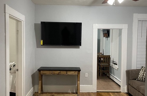 Highland Park Appartement | Beautiful 3 Bedroom located 10 minutes from Downtown