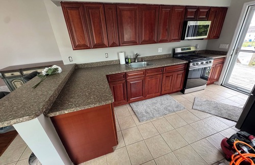 Ocean Gate Appartement | 3Bedroom, 1Bath. 2 Blocks from the Beach.