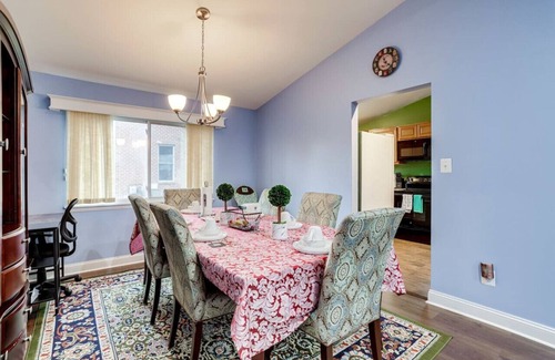 Alexandria West Appartement | Beautiful 3 bedrooms and 2 baths with free parking