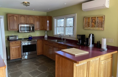 Brainard Maison | Belle 3 BR Berkshire Accueil - Vues sur la montagne et la vie privée sur 10 Acres