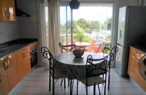Malendure Appartement | Beau T2 entièrement équipé face à la marina de Gourbeyre