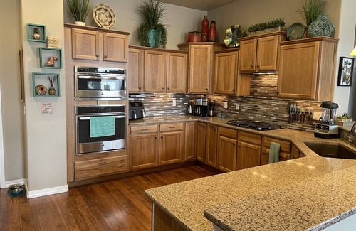 Flying Horse Maison | Beautiful 4 BDR/3 Bath home 10 minutes to USAFA