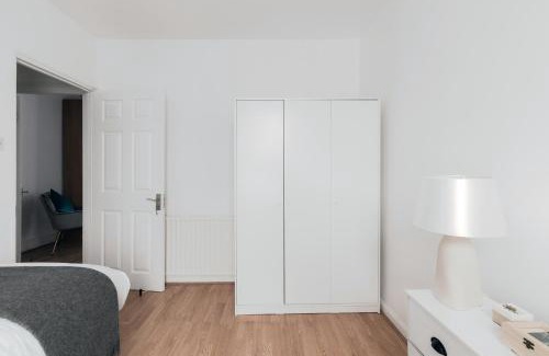 Plaistow South Maison | Beautiful 4-Bed House with garden in london