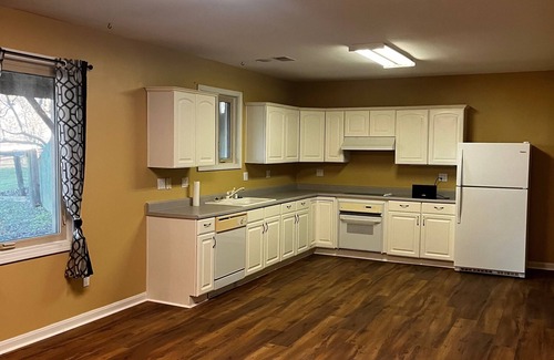 Georgetown Maison | Beautiful 4+-bedroom house near KHP, with show barn stables and indoor arena.