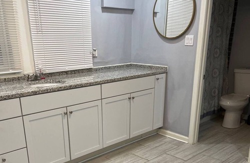Washington Heights Maison | Beautiful 4 bedroom 2 bath home, peaceful,relaxing