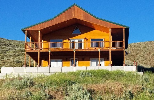 Corral Cabine | Beautiful 4-bedroom cabin with WiFi, AC in superb Fairfield