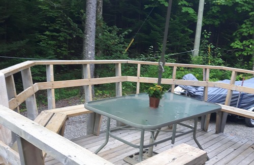 Saint Patrick Cottage | Beautiful 4 Season Lakefront Cottage on quiet Lily Lake