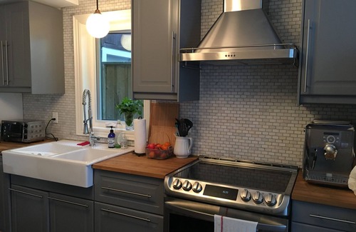 Corktown Maison | Belle maison de jardin 4Br centre ville. 12 couchages