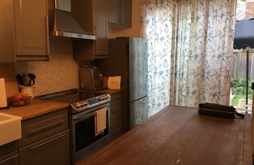 Corktown Maison | Belle maison de jardin 4Br centre ville. 12 couchages
