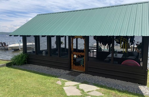 Old Forge Maison | Beautiful 4th Lake Home with 3 Kings, Jacuzzi Tub, and Gazebo